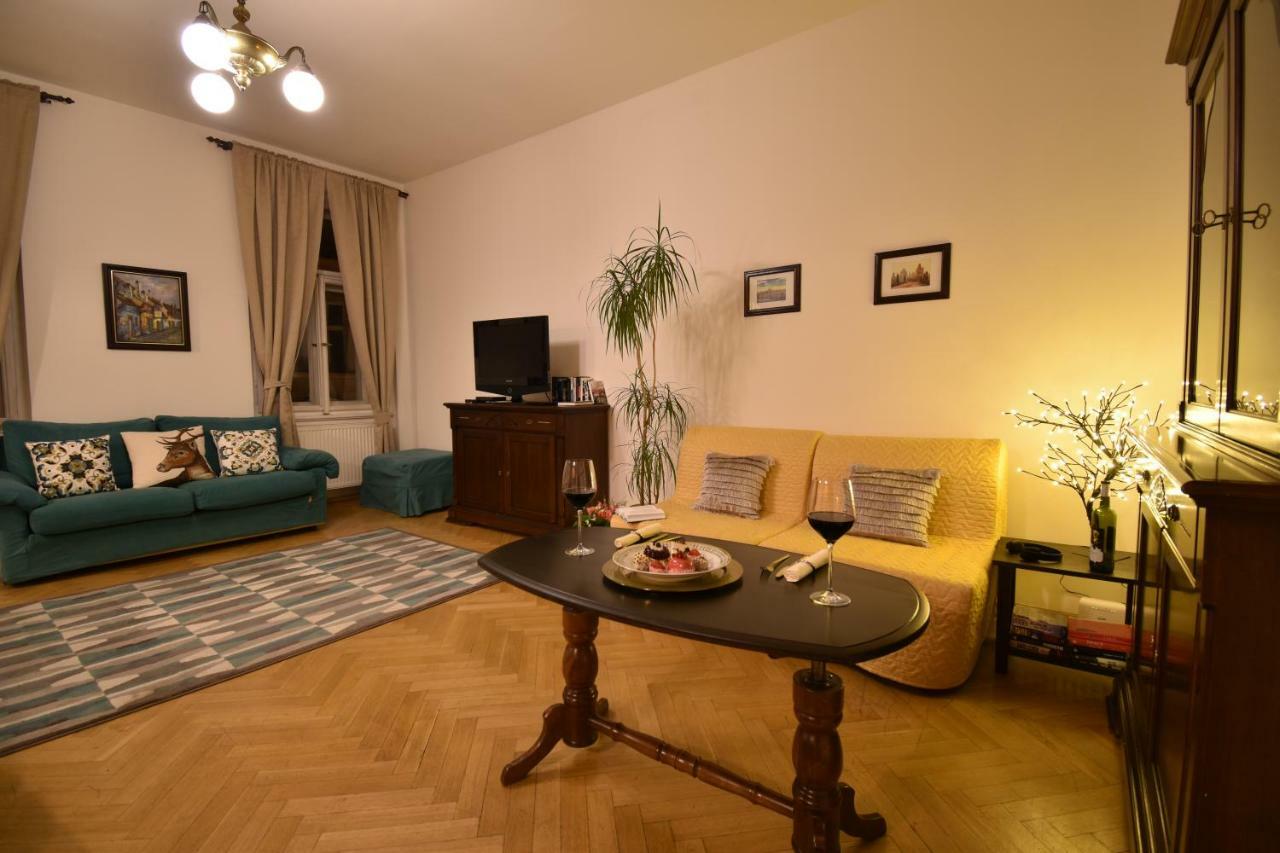 Cozy Flat By The Astronomical Clock Apartment Prague Exterior photo