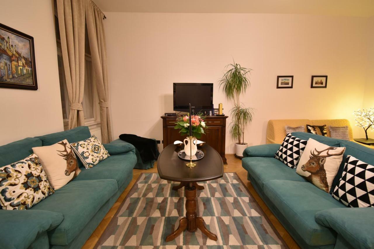 Cozy Flat By The Astronomical Clock Apartment Prague Exterior photo